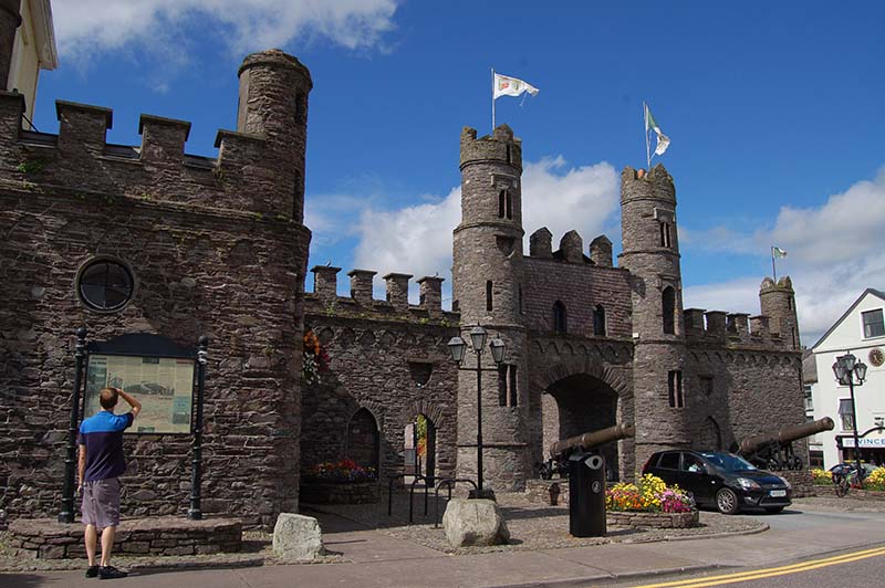 16 David Roche, High Sheriff of Kerry, was condemned to be shot at Macroom Castle